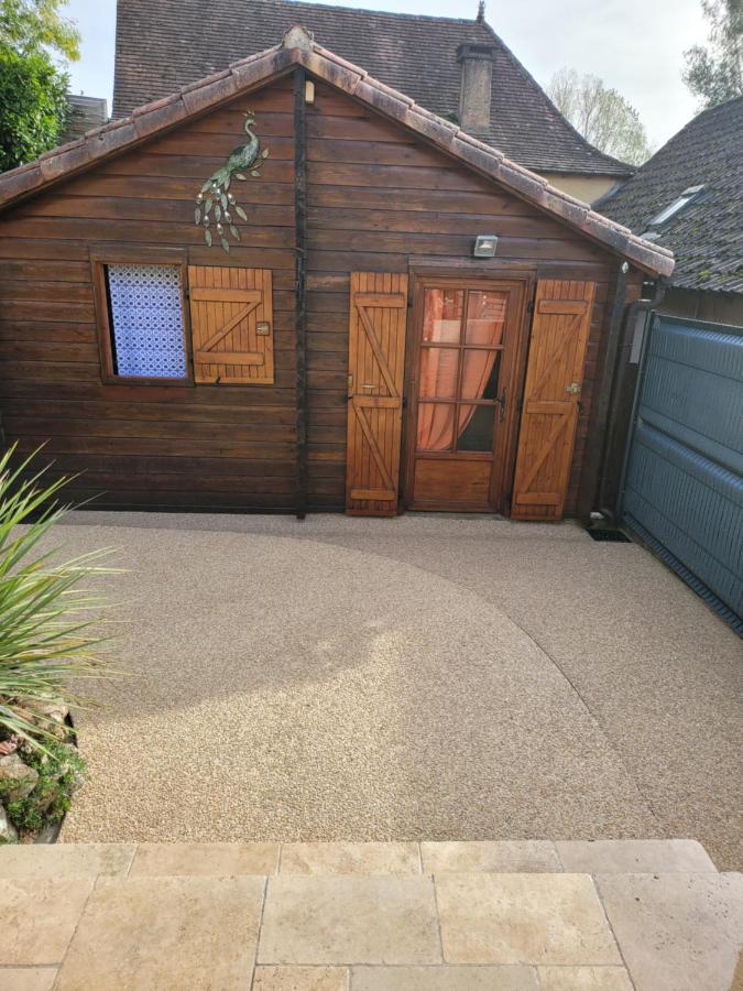 Au Petit Chalet Gigouzac Exterior foto